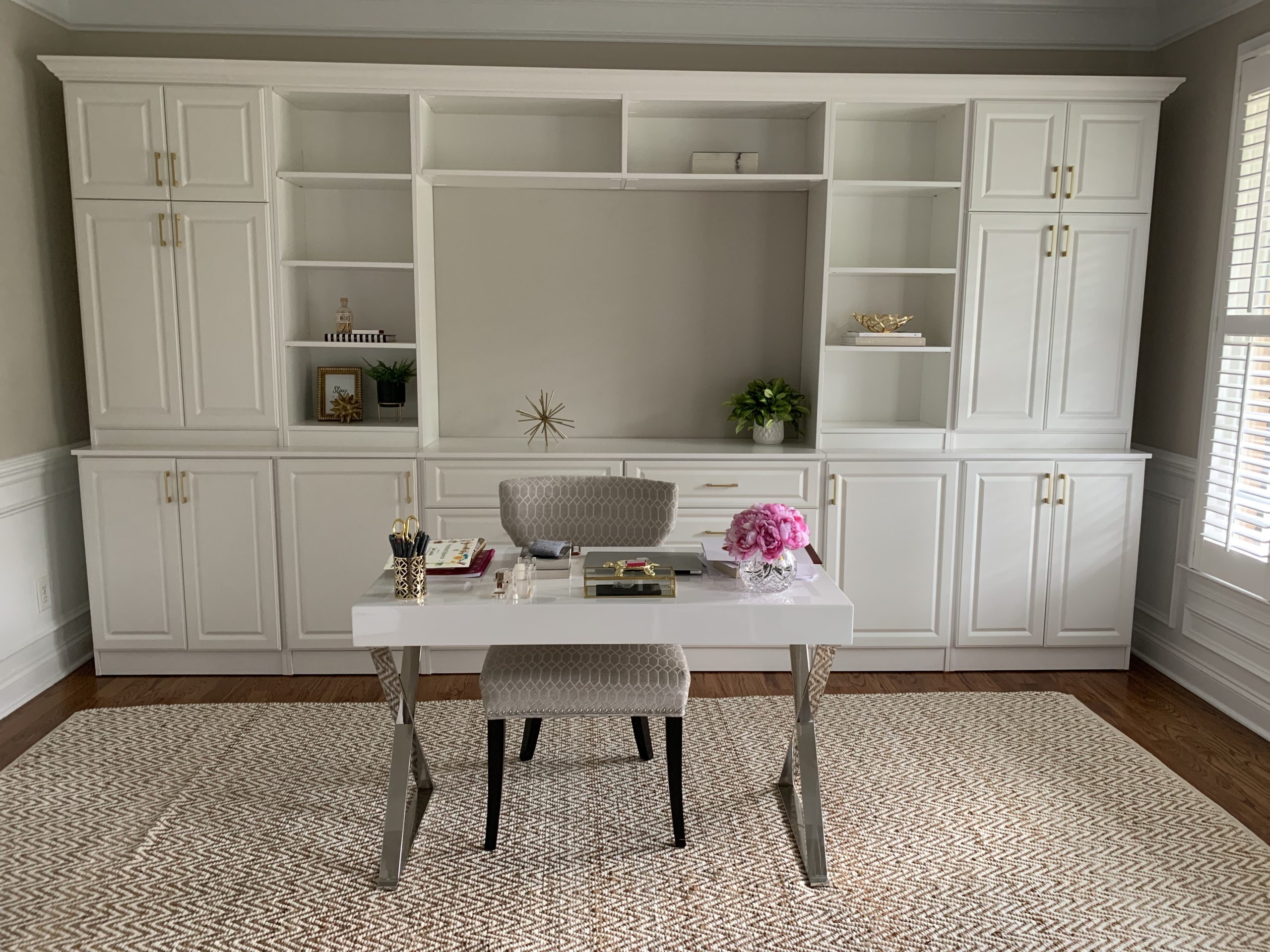 Living space built-in storage by The Closet Rehab